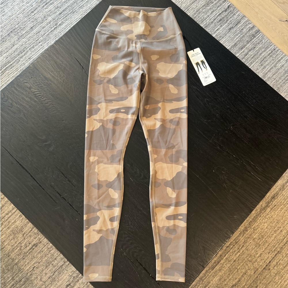 Ali High Waisted Vapor Legging in Putty Camo - Picture 6 of 9